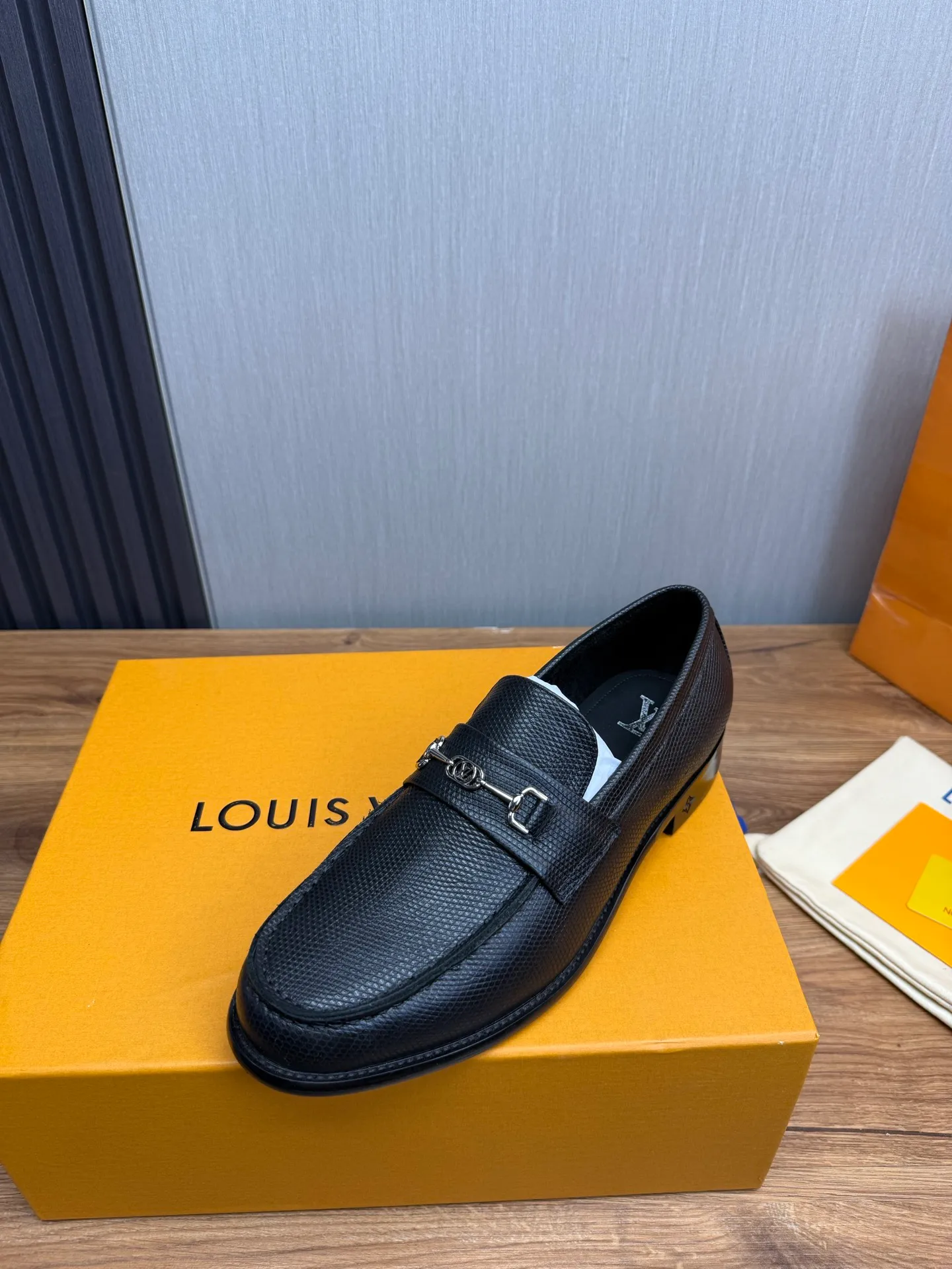 Factory 680💰 LV. Men's business casual leather shoes, all made of imported original brand leather, just to create a more comfortable wearing experience, original non-slip and wear-resistant outsole ✔️16-45 (38.45 non-returnable)